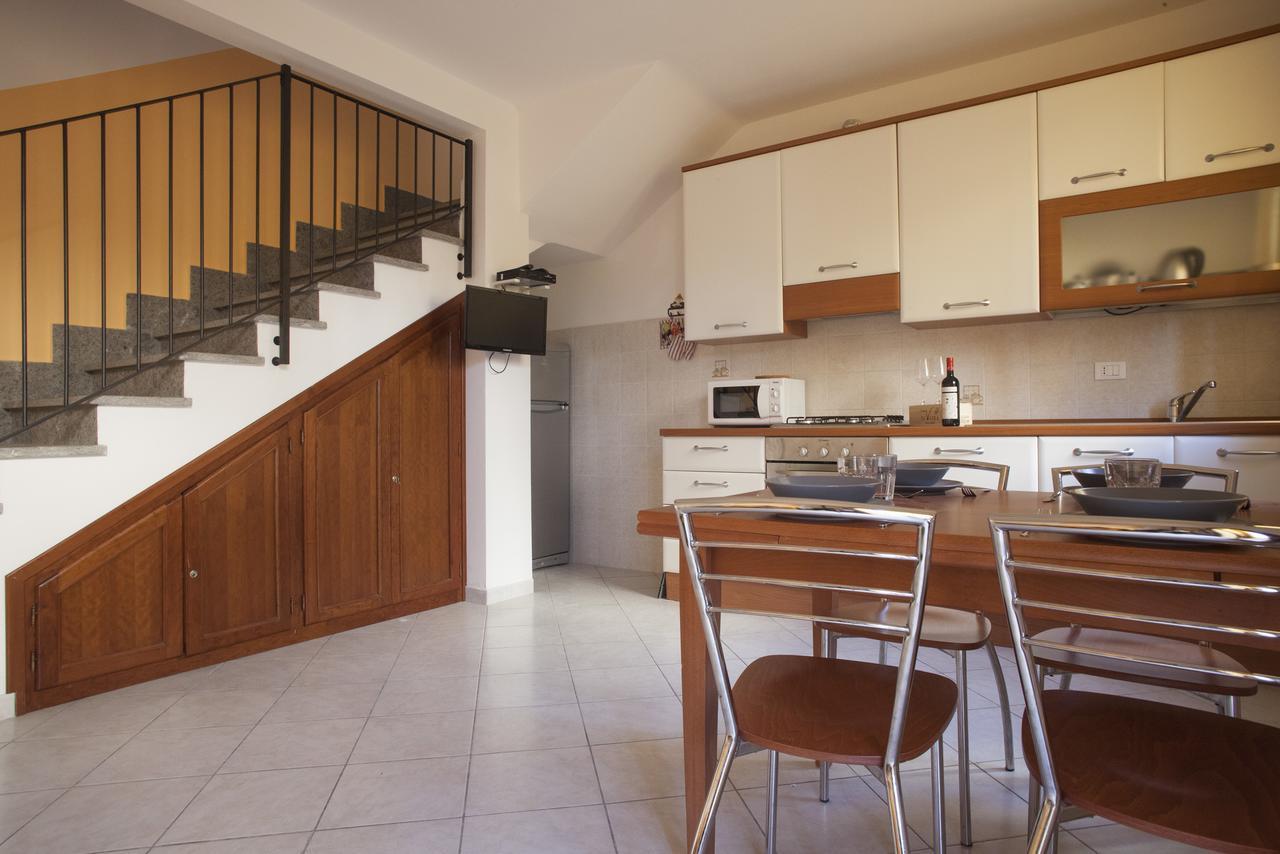 La Fonte Degli Angeli Apartments Suvereto Bagian luar foto